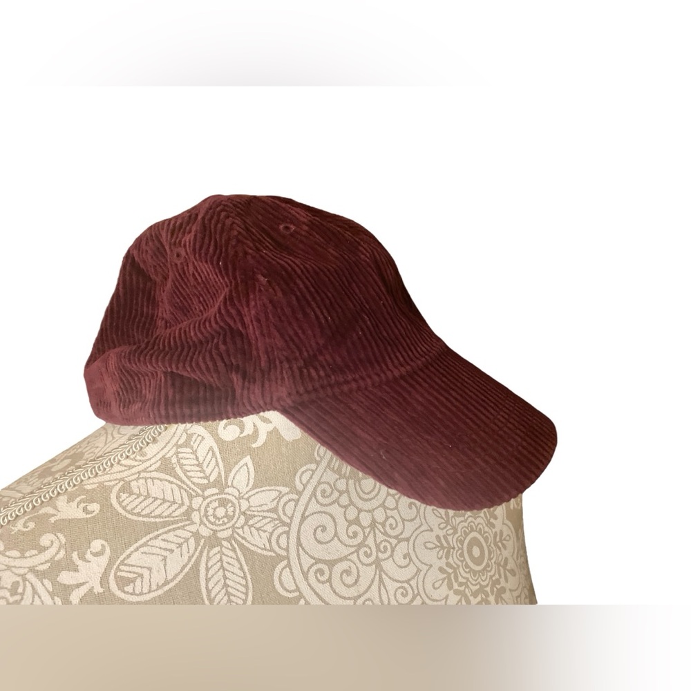 GAP Kids Corduroy Baseball Hat in Burgundy Size L/XL 55-57cm